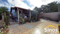 Casa om 03 dormitórios no bairro Lomba Grande  