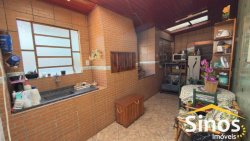 Casa om 03 dormitórios no bairro Lomba Grande  