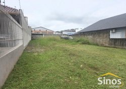 Terreno com 423,84m² 