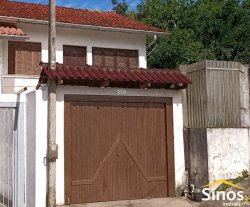 Casa com 02 dormitórios no bairro Campestre 