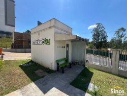 Apartamento com 02 dormitórios no Condomínio Porto Baden 