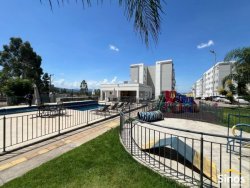 Apartamento com 02 dormitórios no Condomínio Porto Baden 