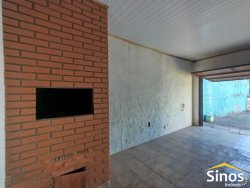 Casa de alvenaria com 04 dormitórios no bairro Canudos 