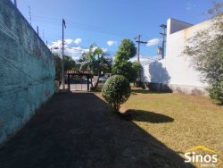 Casa de alvenaria com 04 dormitórios no bairro Canudos 