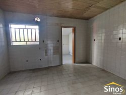 Casa de alvenaria com 04 dormitórios no bairro Canudos 
