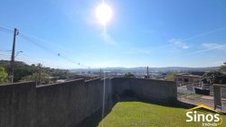 Casa com 03 dormitórios no Bairro Fazenda São Borja 