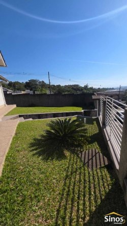 Casa com 03 dormitórios no Bairro Fazenda São Borja 