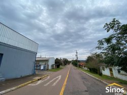 Pavilhão com 225m² para locação no bairro Lomba Grande 