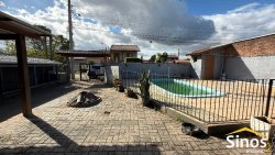 Casa com 03 dormitórios (01 suíte) no bairro Lomba Grande 