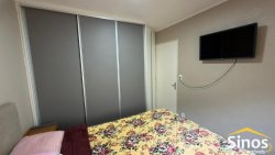 Apartamento com 02 dormitórios no Residencial Mauro Chika 