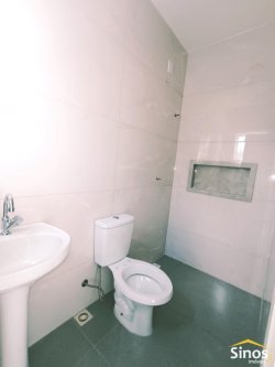 Casa com 02 dormitórios (1 suíte)  no bairro Lago Azul 