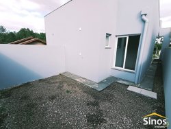 Casa com 02 dormitórios (1 suíte)  no bairro Lago Azul 