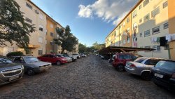 Apartamento com 02 dormitórios no Residencial Mauro Chika 
