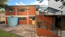 Apartamento com 02 dormitórios no Residencial Mauro Chika 