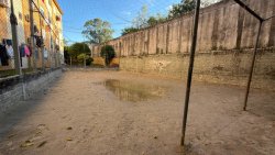 Apartamento com 02 dormitórios no Residencial Mauro Chika 