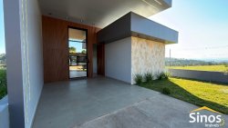 Casa com 03 dormitórios no Condomínio Moradas da Lomba 