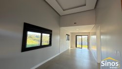 Casa com 03 dormitórios no Condomínio Moradas da Lomba 