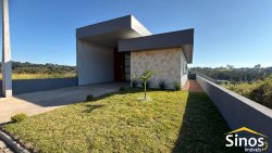 Casa com 03 dormitórios no Condomínio Moradas da Lomba 