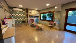 Apartamento com 03 dormitórios (1 suíte) no Residencial Carlos Kondorfer 
