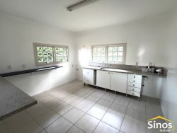 Casa com 03 dormitórios (1 suíte) no Jardim Mauá 