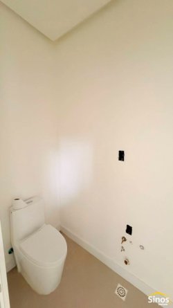 Casa com 02 dormitórios e suíte no Bairro Ideal 