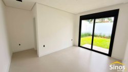 Casa com 02 dormitórios e suíte no Bairro Ideal 