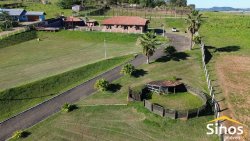 Sítio de 1,00 hectare no bairro Lomba Grande 