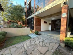 Apartamento mobiliado com 01 dormitório no bairro Centro 