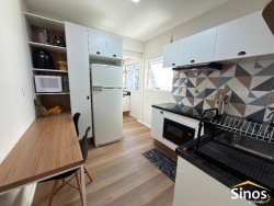 Apartamento mobiliado com 01 dormitório no bairro Centro 