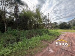 Terreno com 330m² no bairro Lomba Grande 