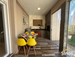 Casa com 02 dormitórios em Lomba Grande 