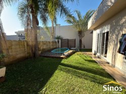 Casa com 02 dormitórios em Lomba Grande 