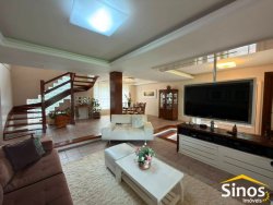 Sítio com 5.500m² na região central de Lomba Grande 