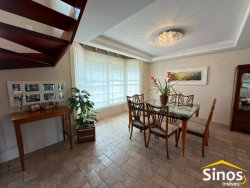 Sítio com 5.500m² na região central de Lomba Grande 