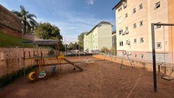 Apartamento com 02 dormitórios no Residencial Cine Brasil 