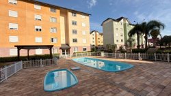 Apartamento com 02 dormitórios no Residencial Cine Brasil 