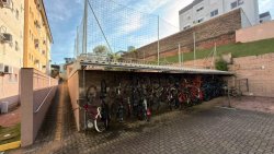 Apartamento com 02 dormitórios no Residencial Cine Brasil 