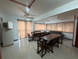 Apartamento de 02 dormitórios no Residencial Vinte e Quatro de Maio 
