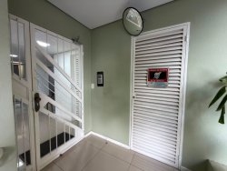 Apartamento de 02 dormitórios no Residencial Vinte e Quatro de Maio 