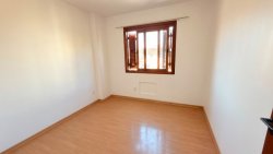 Apartamento com 02 dormitórios no Residencial Ilha da Madeira  