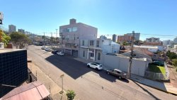 Apartamento com 02 dormitórios no Residencial Ilha da Madeira  