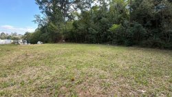 Terreno com 301m² no Loteamento Chácara Hamburguesa 