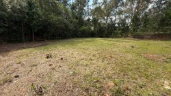 Terreno com 301m² no Loteamento Chácara Hamburguesa 