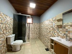 Casa com 03 dormitórios no bairro Santo Afonso 