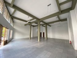 Sala comercial para locação em Lomba Grande 