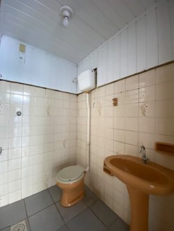 Sala comercial para locação em Lomba Grande 