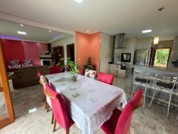 Sítio charmoso com excepcional localização no bairro Lomba Grande 