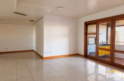 Apartamento com 03 suítes no Edifício Vitória Régia 