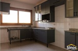 Apartamento com 03 suítes no Edifício Vitória Régia 