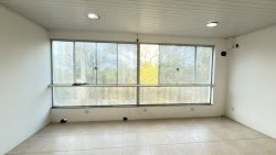 Aluguel comercial na principal de Lomba Grande 